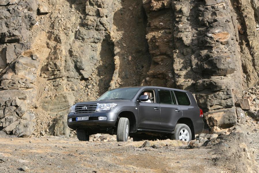  Toyota Land Cruiser 200 2007 года  (фото 182 из 196)